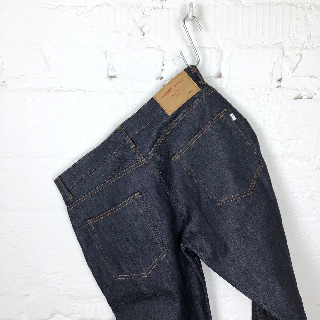 https://www.stuf-f.com/media/image/1a/8f/14/dyemond-goods-x-stuff-rt-stuff-collab-jeans-9.jpg