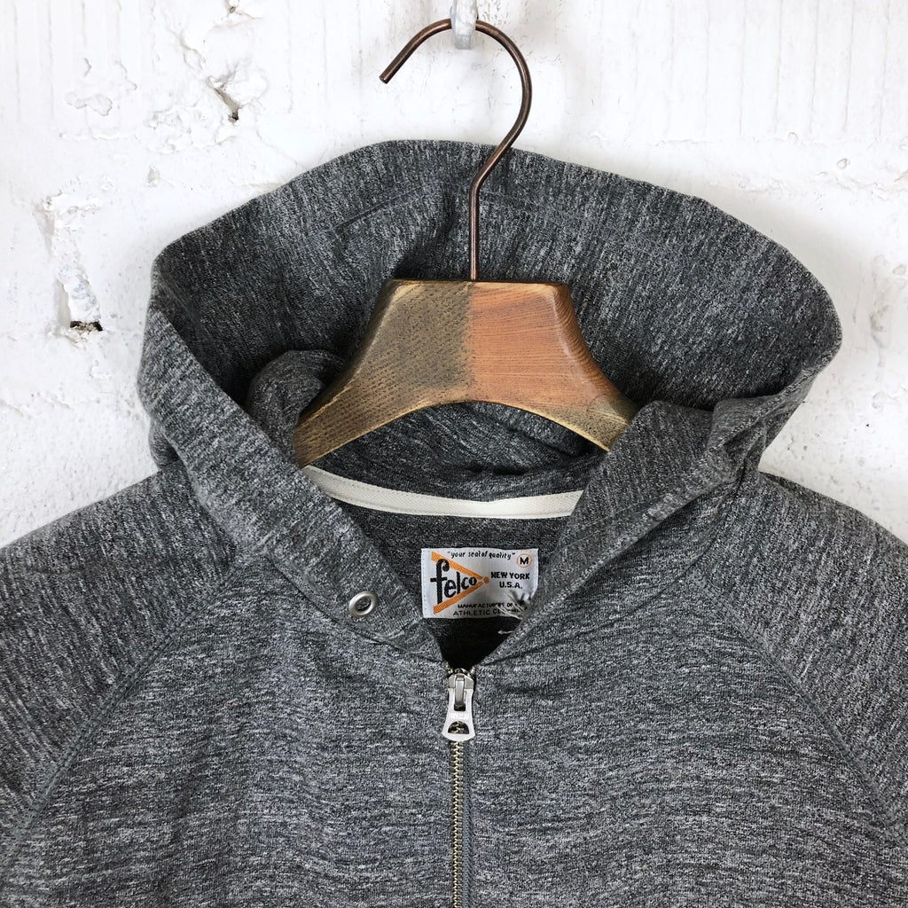 https://www.stuf-f.com/media/image/21/5e/97/felco-raglan-sleeve-zip-hoodie-super-hard-jersey-charcoal-2.jpg