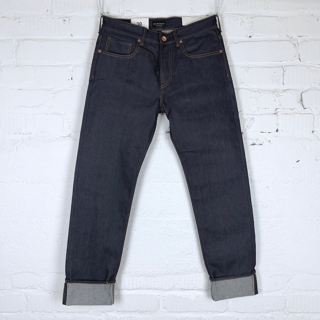 https://www.stuf-f.com/media/image/b7/ca/2c/fit-and-craft-classic-h1-jeans-3.jpg