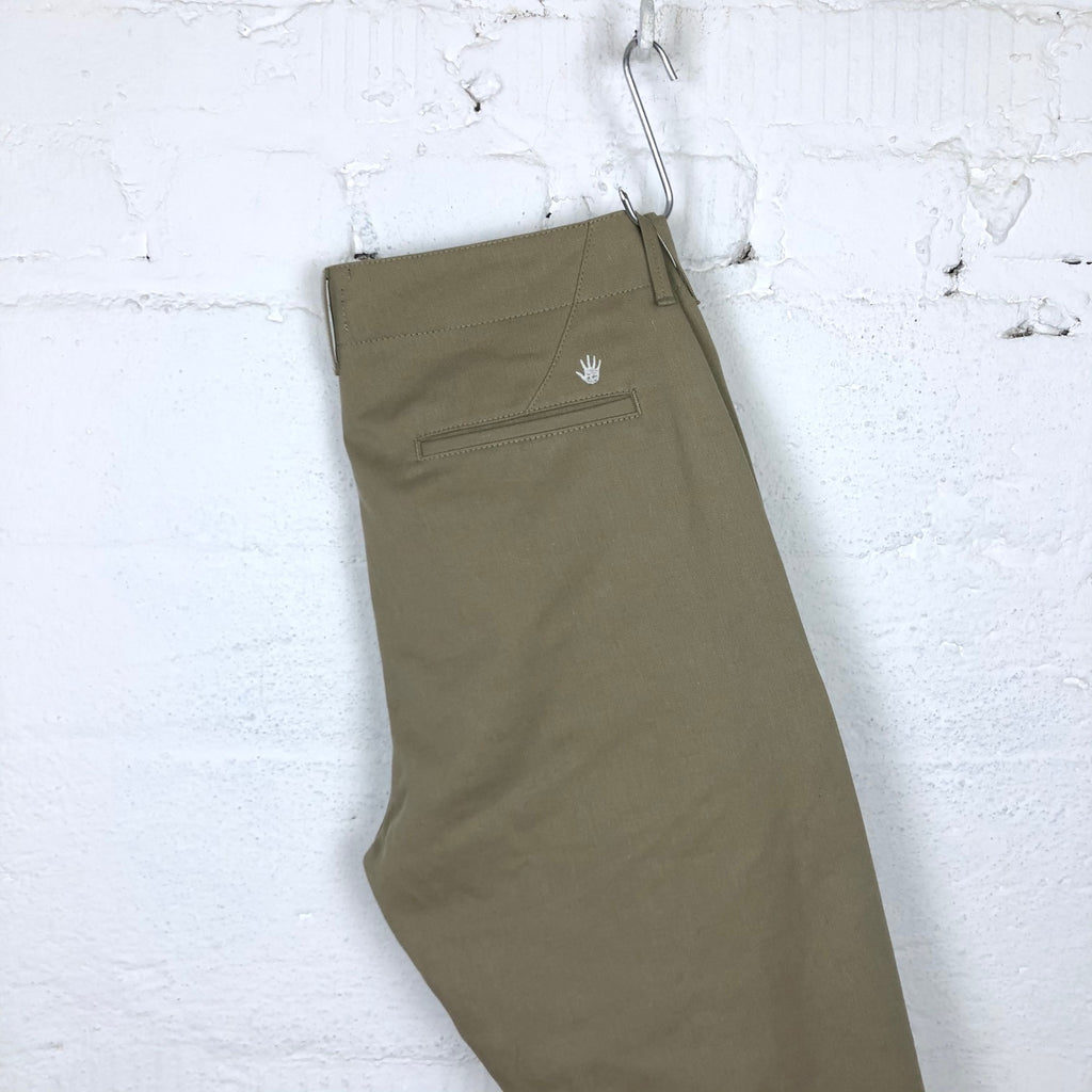 https://www.stuf-f.com/media/image/05/73/98/fit-and-craft-x-stuff-relaxed-tapered-fit-chino-khaki-6.jpg