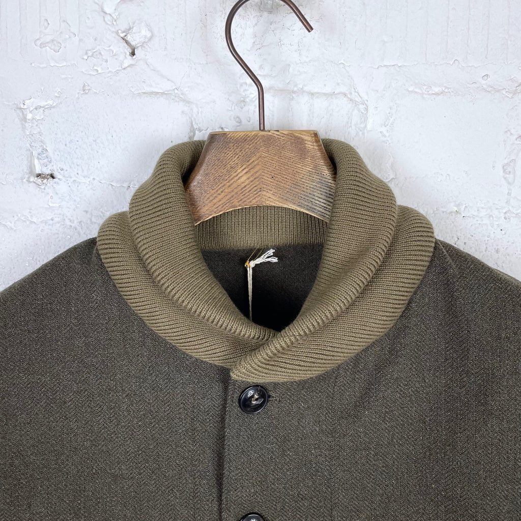 https://www.stuf-f.com/media/image/7b/f8/65/fortela-regan-wool-bomber-jacket-green-2.jpg