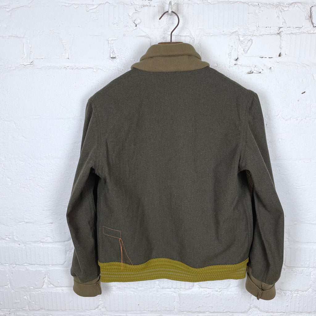 https://www.stuf-f.com/media/image/27/25/a6/fortela-regan-wool-bomber-jacket-green-4.jpg