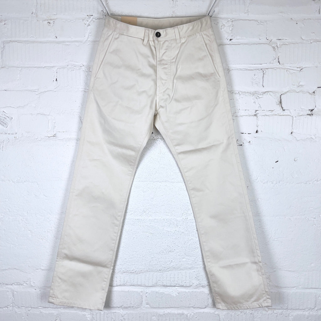 https://www.stuf-f.com/media/image/40/48/f1/fortela-reno-00185-chino-trousers-natural-1.jpg
