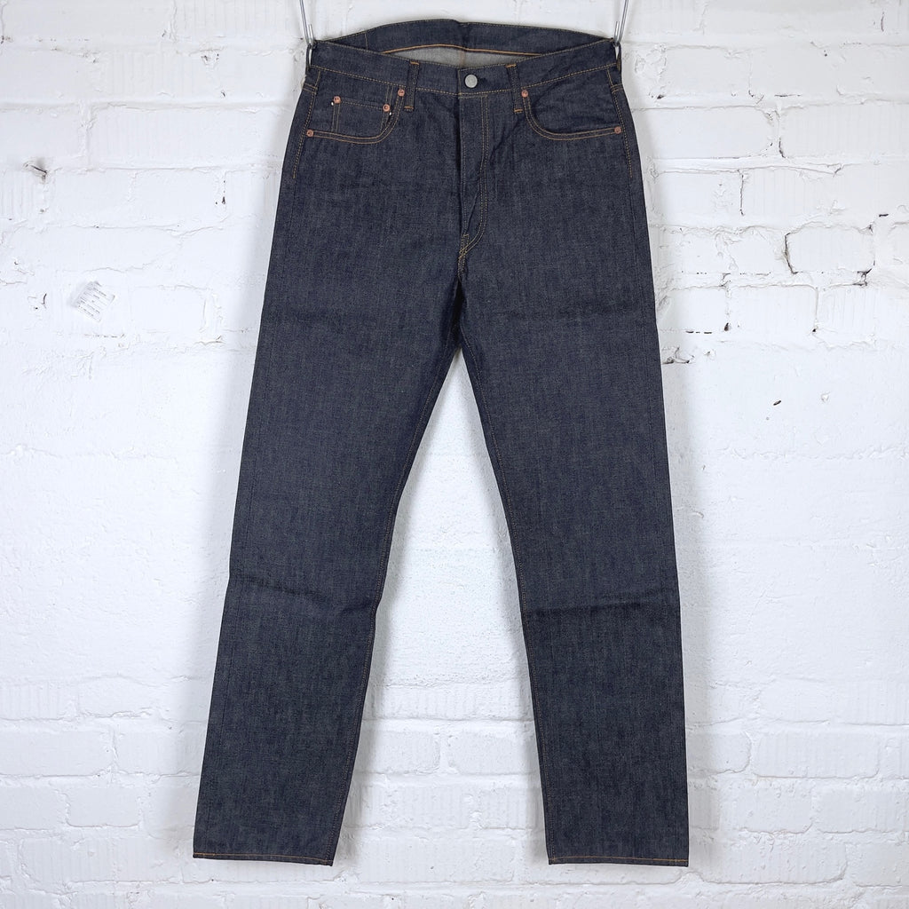 https://www.stuf-f.com/media/image/d5/b6/d6/fullcount-1103-13-7oz-clean-straight-jeans-1.jpg