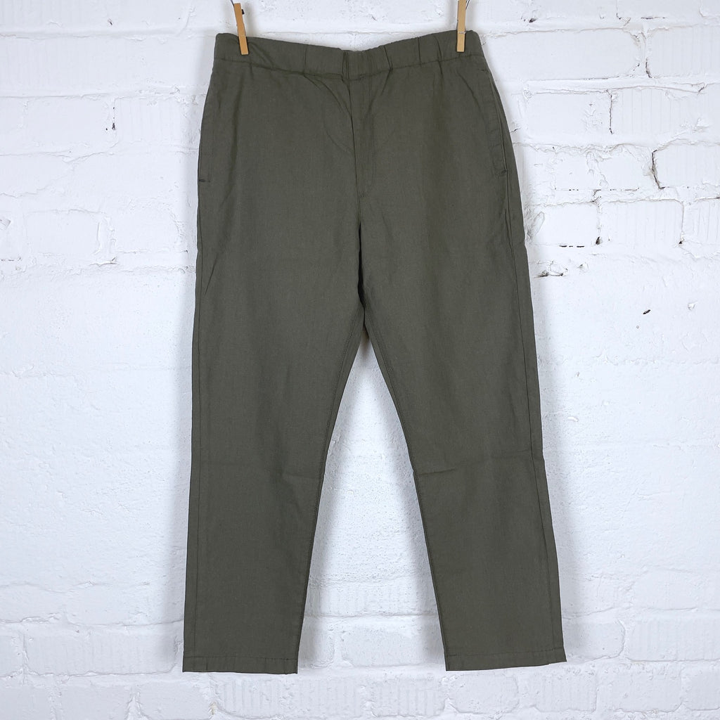 https://www.stuf-f.com/media/image/ea/9e/43/fullcount-1124-4-linen-cotton-canvas-easy-pants-olive-1.jpg