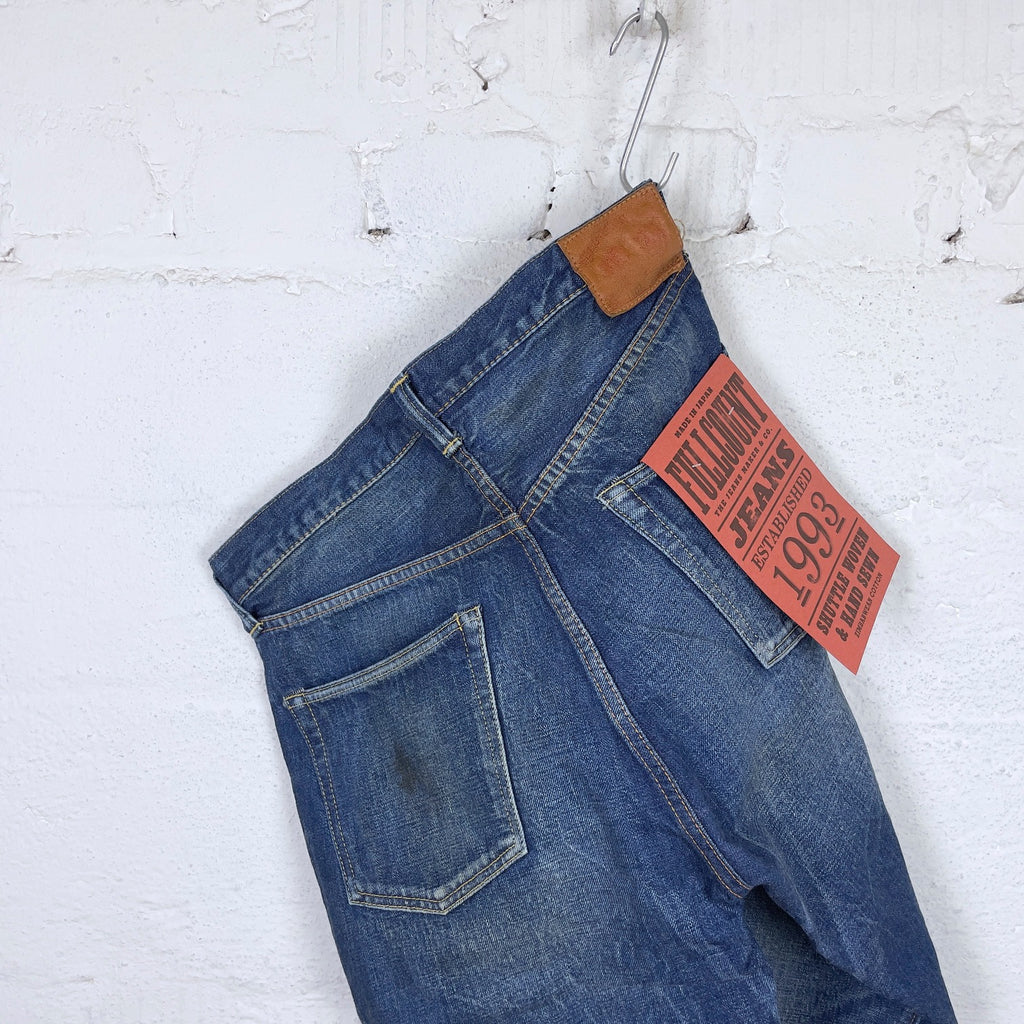https://www.stuf-f.com/media/image/5d/7e/0e/fullcount-1344-1101-dartford-vintage-finished-jeans-3.jpg