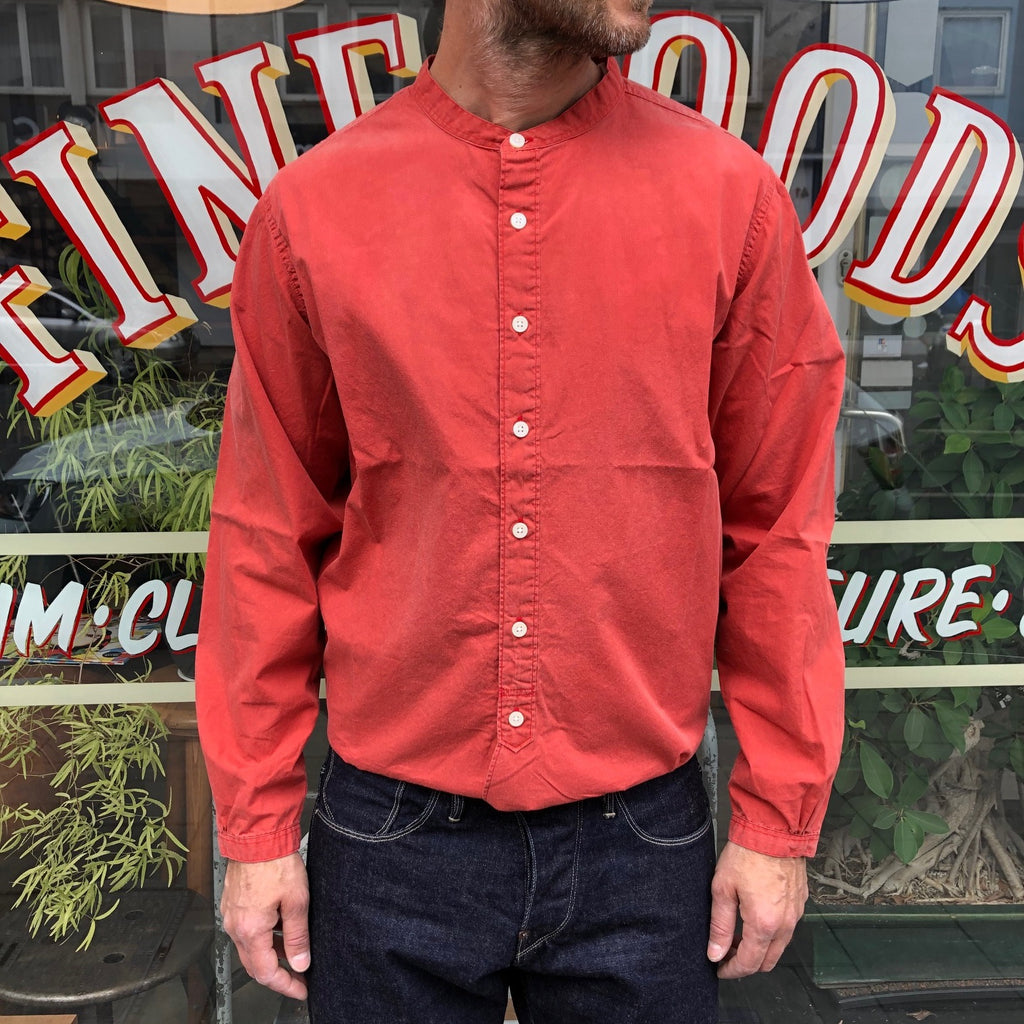 https://www.stuf-f.com/media/image/a2/e2/94/fullcount-4037-broad-cloth-band-collar-shirt-red-4.jpg
