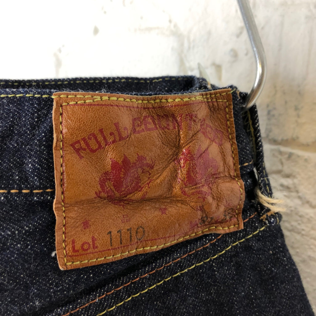 https://www.stuf-f.com/media/image/08/2b/7e/fullcount-jeans-1110W-tapered-new-model-4.jpg