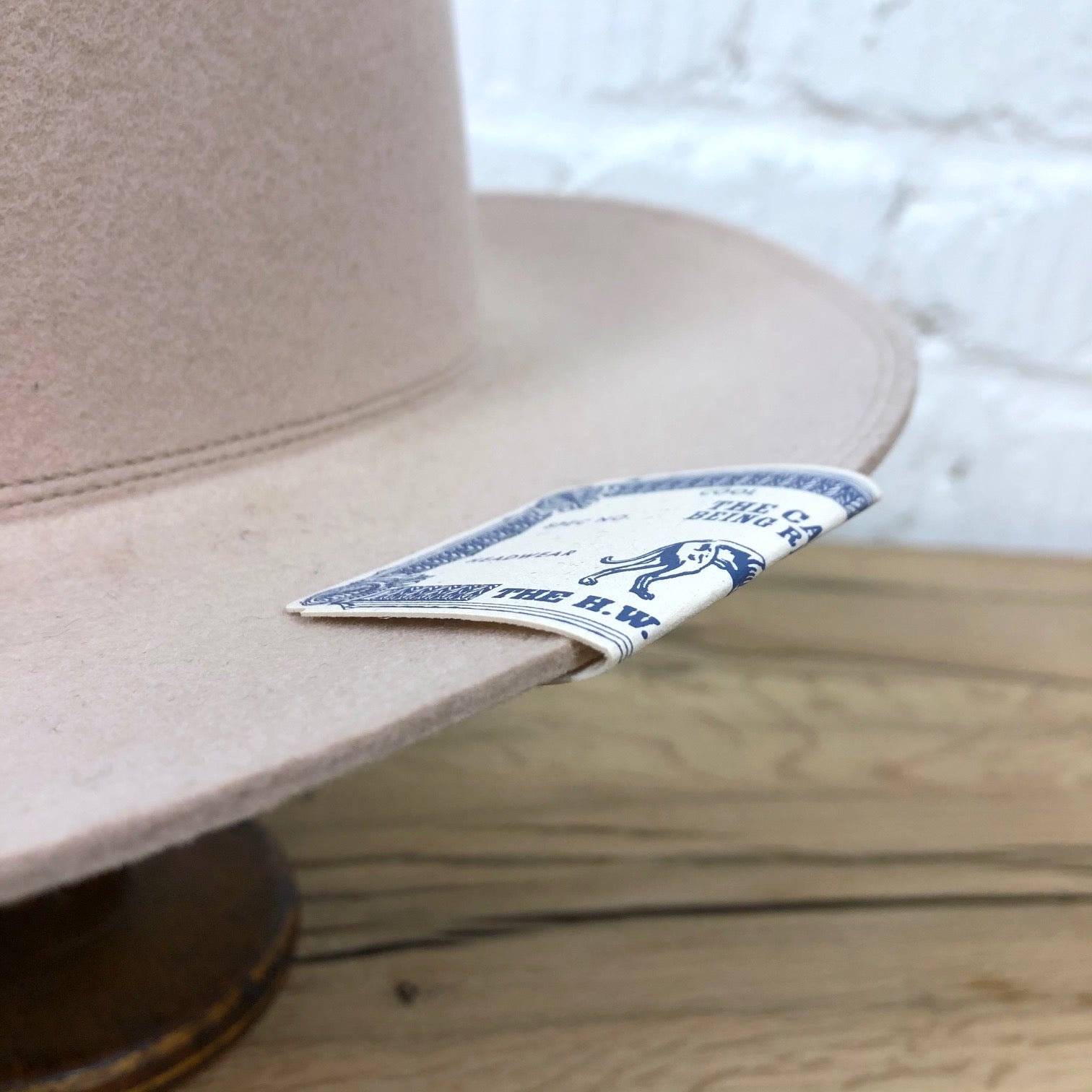 h.w. dog & co. | travelers hat ivory – stuf|f-official