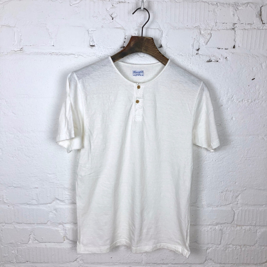 https://www.stuf-f.com/media/image/e5/1b/58/homespun-knitwear-great-plains-tee-recycled-cotton-white-1.jpg