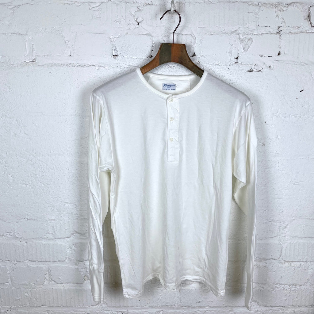 https://www.stuf-f.com/media/image/6d/c6/bd/homespun-knitwear-standard-henley-ls-white-1.jpg