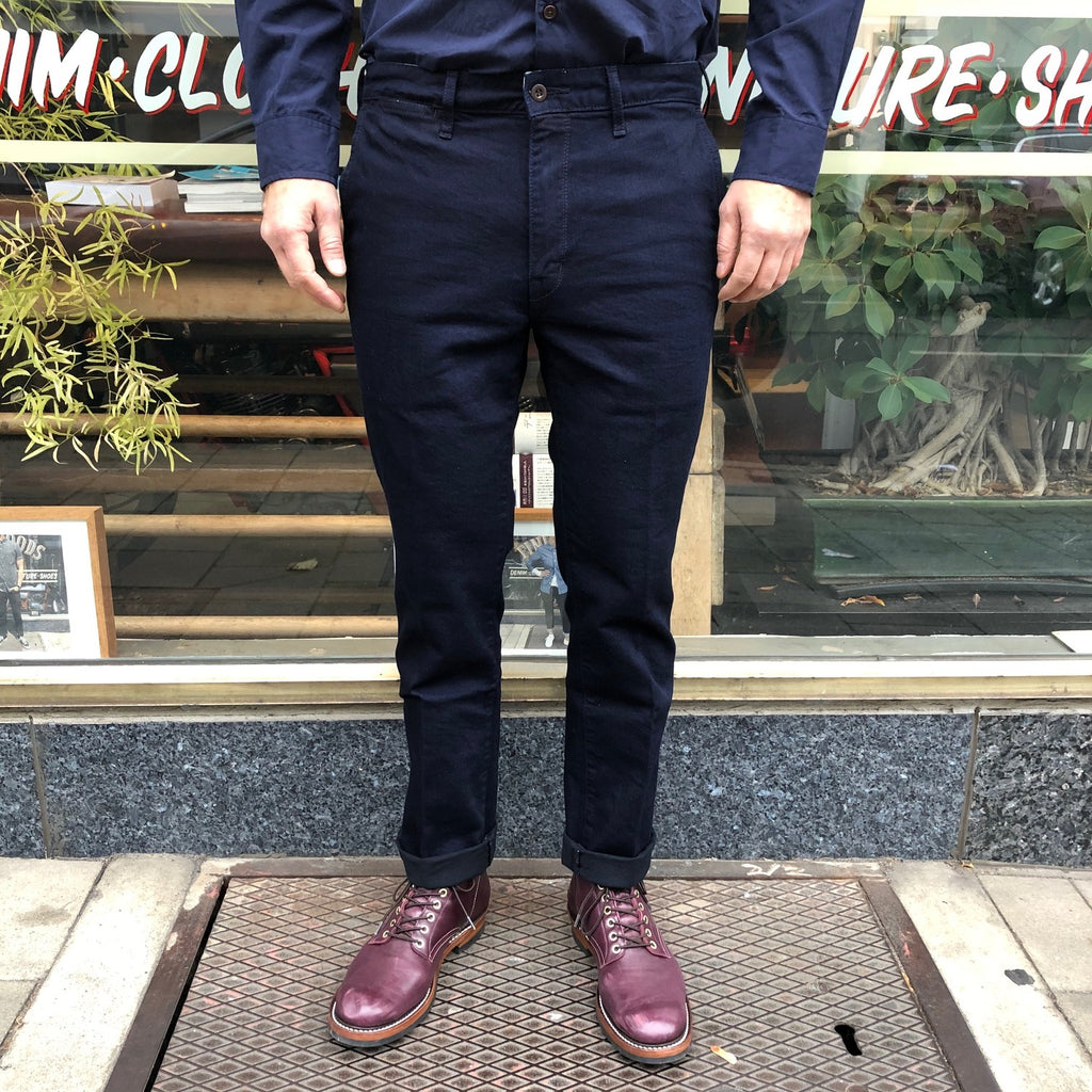 https://www.stuf-f.com/media/image/b9/a7/c6/japan-blue-j22140j01-slim-trousers-indigo-x-black-trousers-denim-7.jpg