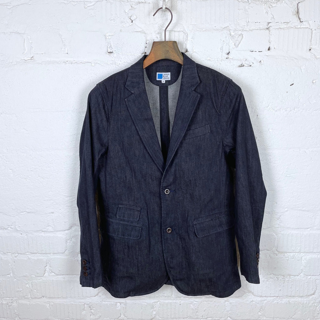 https://www.stuf-f.com/media/image/b3/f1/0c/japan-blue-j399462-shin-denim-tailored-jacket-navy-3.jpg