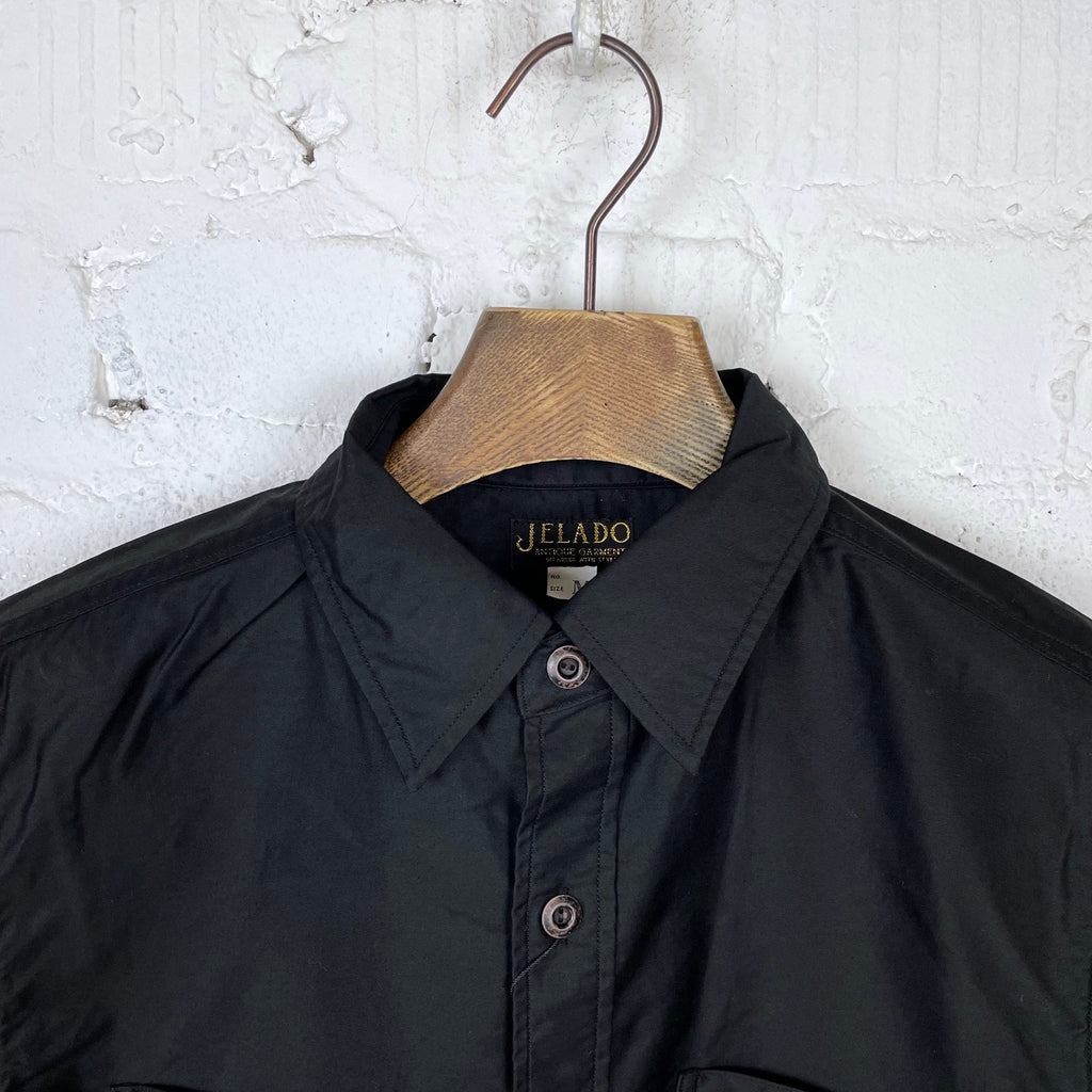 https://www.stuf-f.com/media/image/ac/e1/6e/jelado-worth-shirt-black-1.jpg