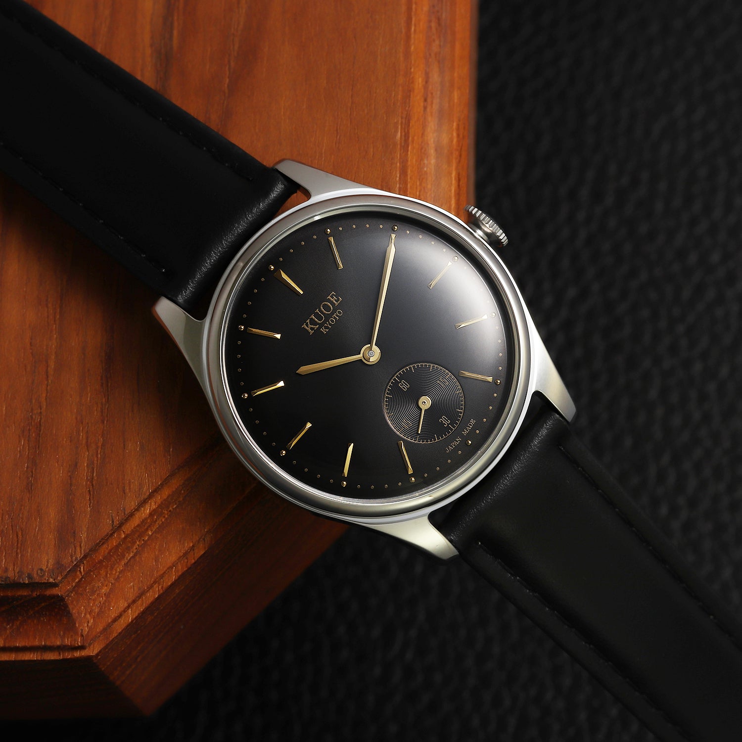 old smith 90-001 black x black leather - sapphire glass upgrade