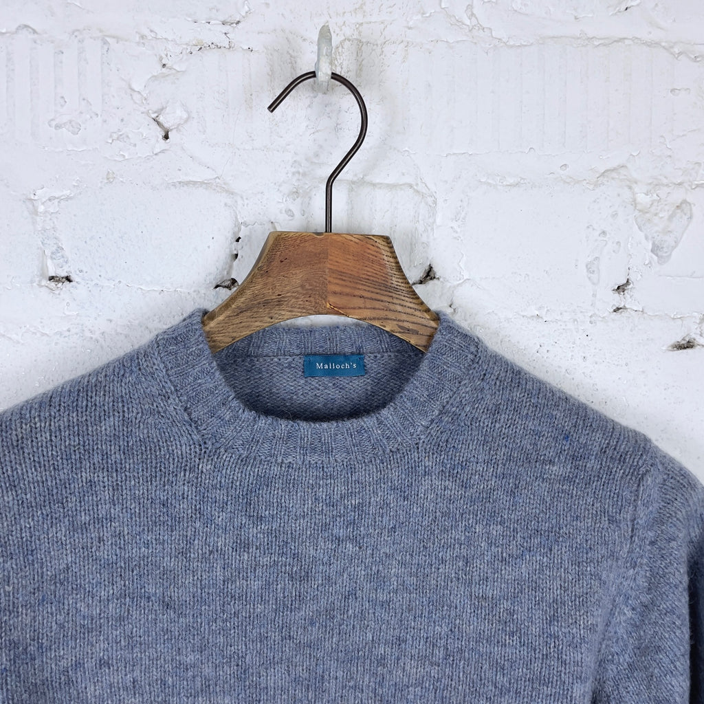 https://www.stuf-f.com/media/image/12/af/cb/mallochs-pale-blue-wreay-shetland-wool-crew-2.jpg