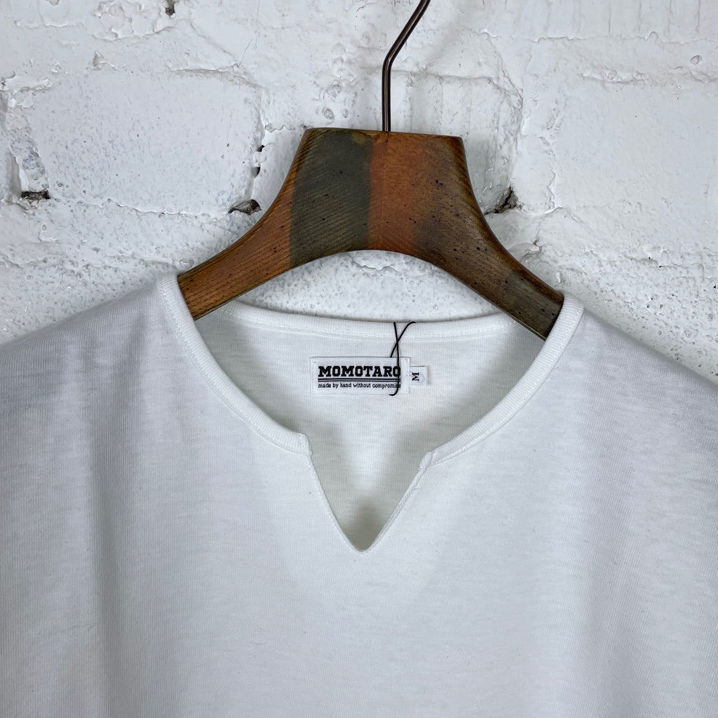 https://www.stuf-f.com/media/image/2e/2c/d1/momotaro-07-119-slit-henley-t-shirt-white-2.jpg