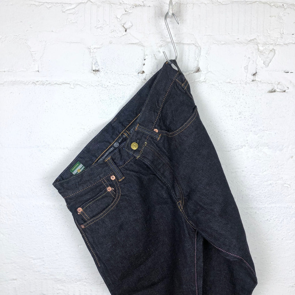https://www.stuf-f.com/media/image/b1/65/d3/momotaro-15thb01-15th-anniversary-selvedge-jeans-narrow-tapered-6.jpg