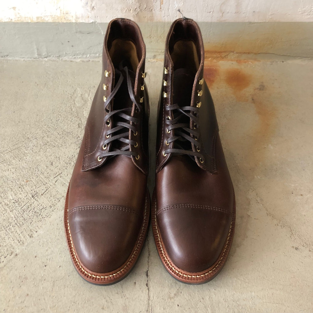 https://www.stuf-f.com/media/image/93/36/67/oak-street-bootmakers-brown-lakeshore-cap-toe-boot-1.jpg