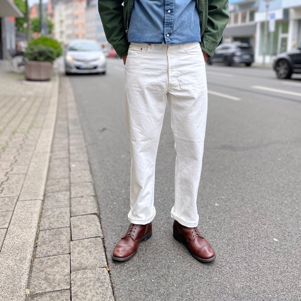 https://www.stuf-f.com/media/image/a5/4e/f2/orslow-105-jeans-80s-white-5.jpg