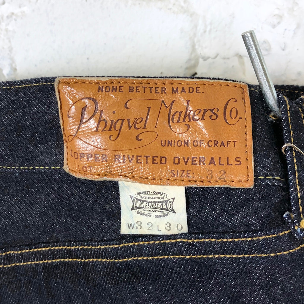 https://www.stuf-f.com/media/image/c2/c1/4d/phigvel-makers-co-302-classic-jeans-4.jpg