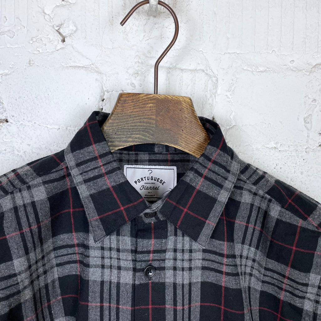 https://www.stuf-f.com/media/image/74/cc/f1/portuguese-flannel-attaka-2.jpg