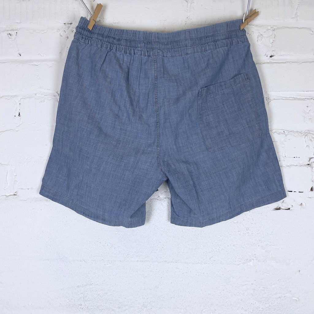 https://www.stuf-f.com/media/image/ca/dd/a8/portuguese-flannel-chambray-shorts-2.jpg