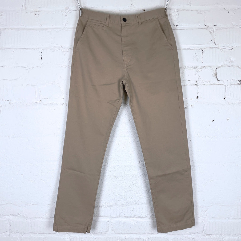 https://www.stuf-f.com/media/image/21/47/b4/portuguese-flannel-labura-trousers-sand-1.jpg