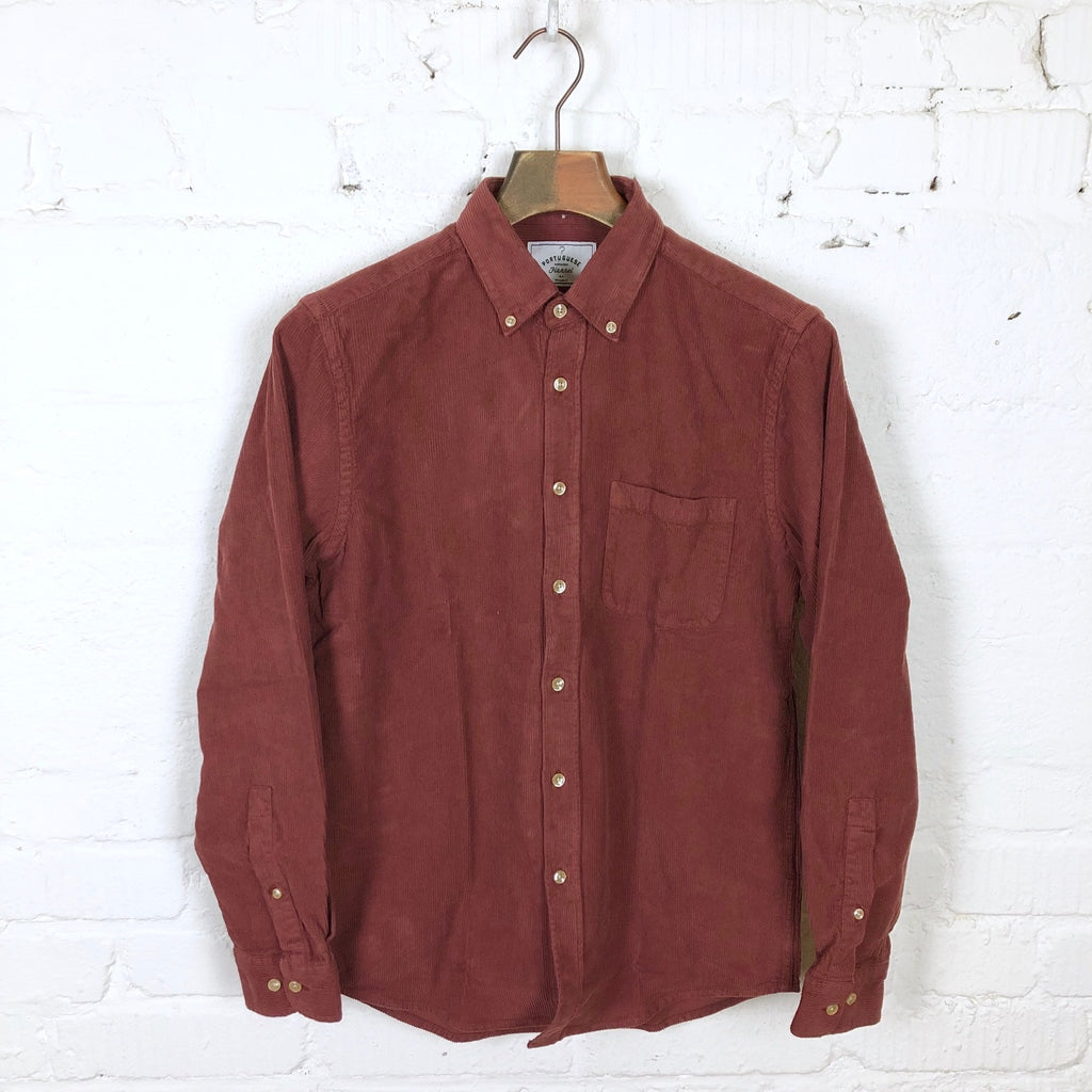 https://www.stuf-f.com/media/image/4f/6a/3e/portuguese-flannel-lobo-bordeaux-3.jpg