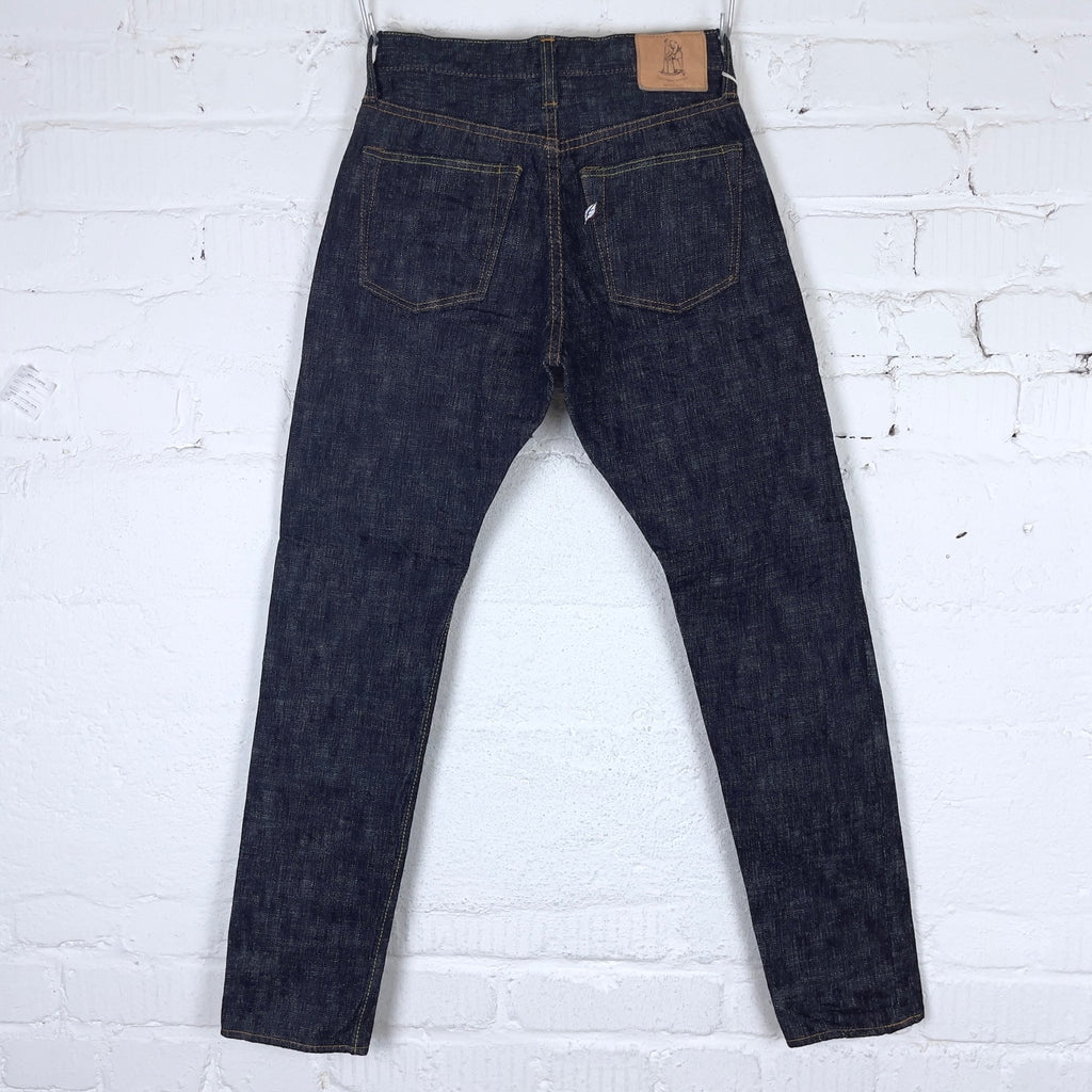 https://www.stuf-f.com/media/image/61/8e/37/pure-blue-japan-wsb-019-16oz-double-slub-selvedge-jeans-relaxed-tapered-3.jpg