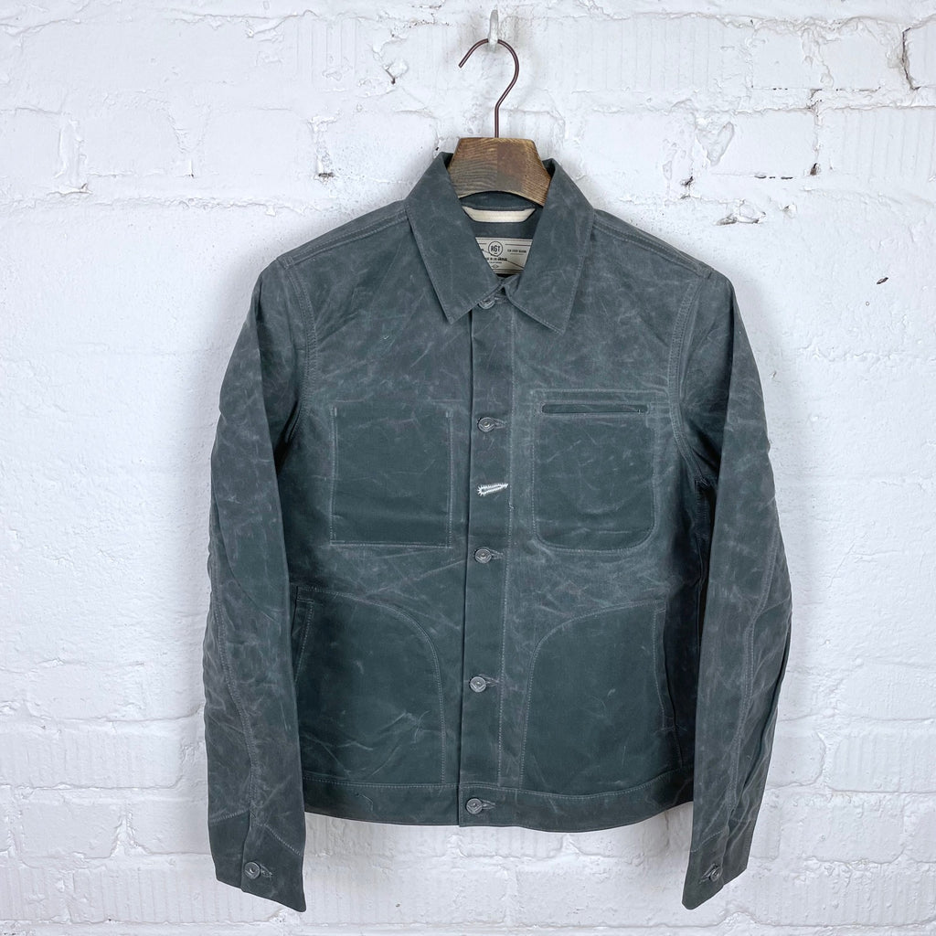 https://www.stuf-f.com/media/image/26/bf/7d/rogue-territory-supply-jacket-waxed-canvas-ridgeline-grey-1.jpg