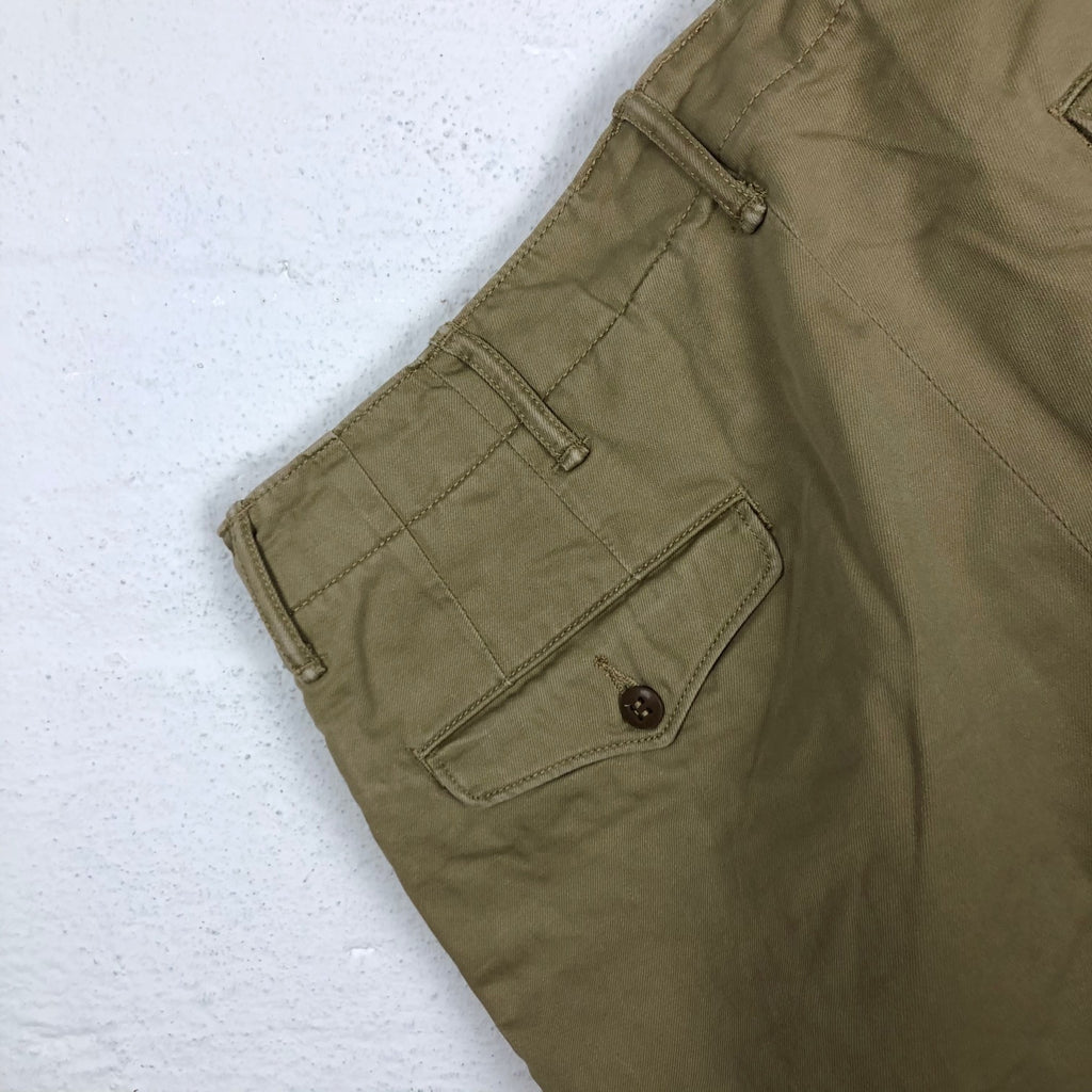 https://www.stuf-f.com/media/image/a7/df/74/rrl-officers-chino-shorts-new-military-khaki-2.jpg