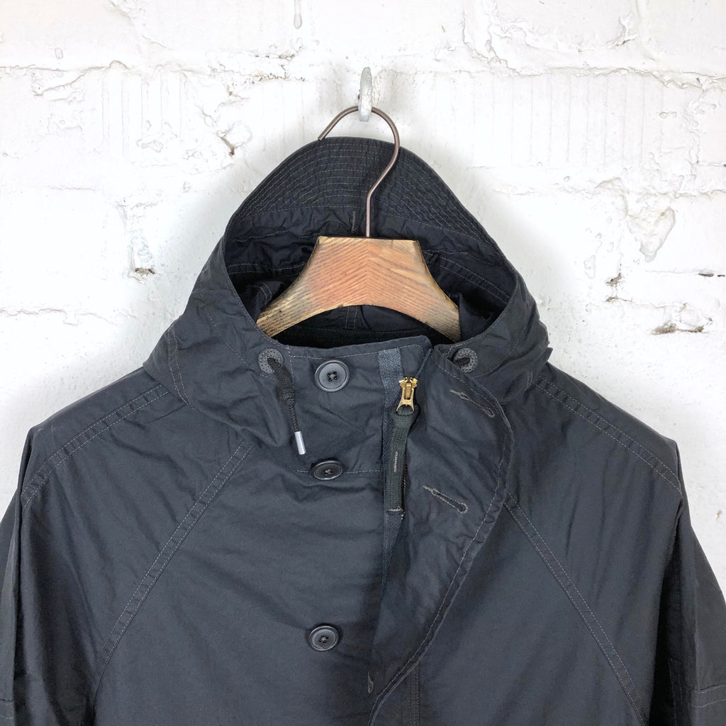 https://www.stuf-f.com/media/image/10/ca/8a/rrl-waxed-cotton-hooded-jacket-dark-navy-3-Kopie.jpg