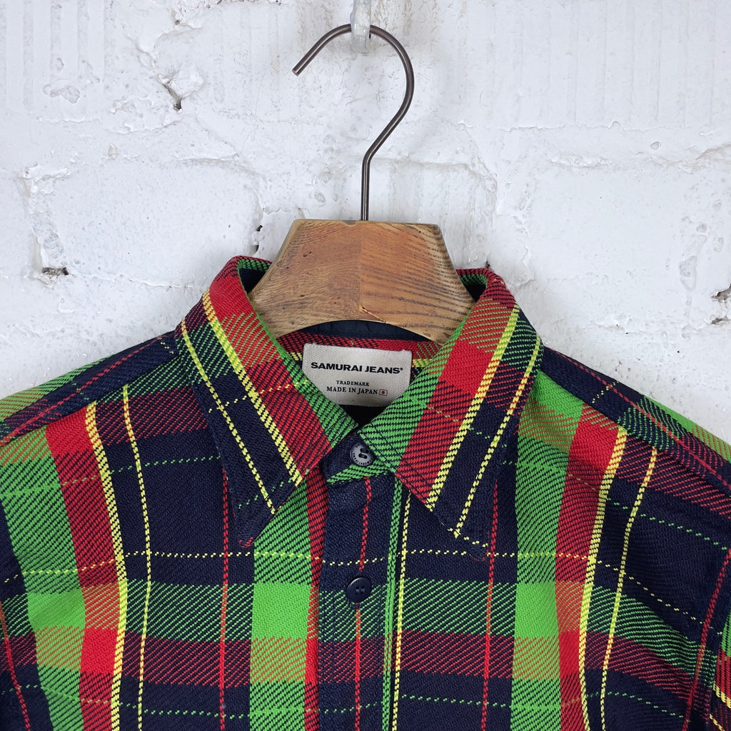 https://www.stuf-f.com/media/image/cd/8e/7c/samurai-jeans-sin23-01w-indigo-rope-dyed-flannel-shirt-green-2.jpg