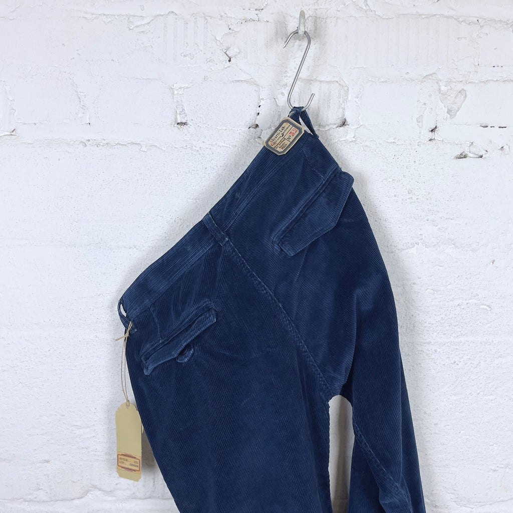 https://www.stuf-f.com/media/image/77/75/1f/scarti-lab-101-1sh454-corduroy-indigo-stonewash-3.jpg