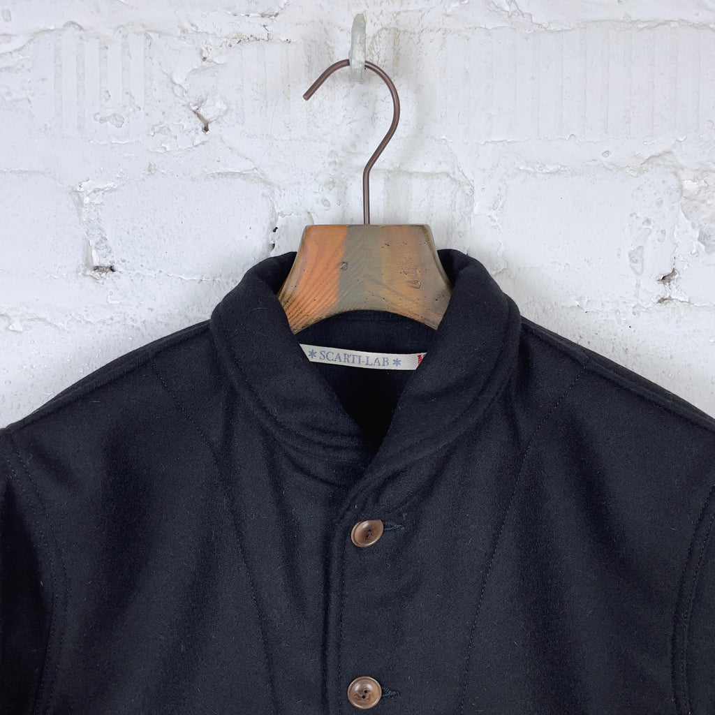 https://www.stuf-f.com/media/image/bb/d1/f4/scarti-lab-shawl-collar-jacket-707-se464-black-4.jpg
