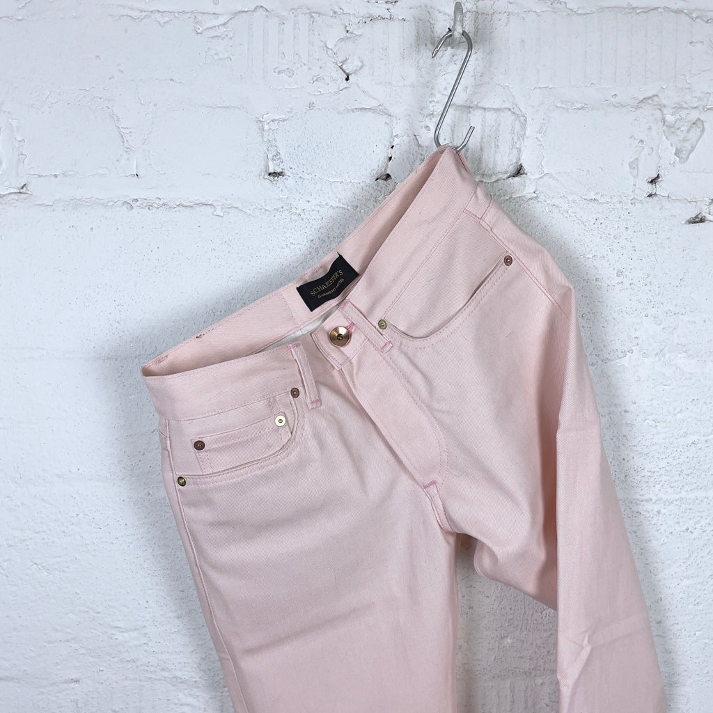 https://www.stuf-f.com/media/image/93/f9/36/schaeffers-garment-hotel-standard-straight-jean-coated-pink-6.jpg