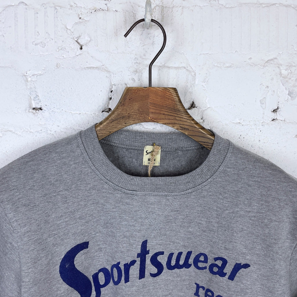 https://www.stuf-f.com/media/image/73/9b/14/sportswear-reg-sweatshirt-steve-logo-grey-2.jpg