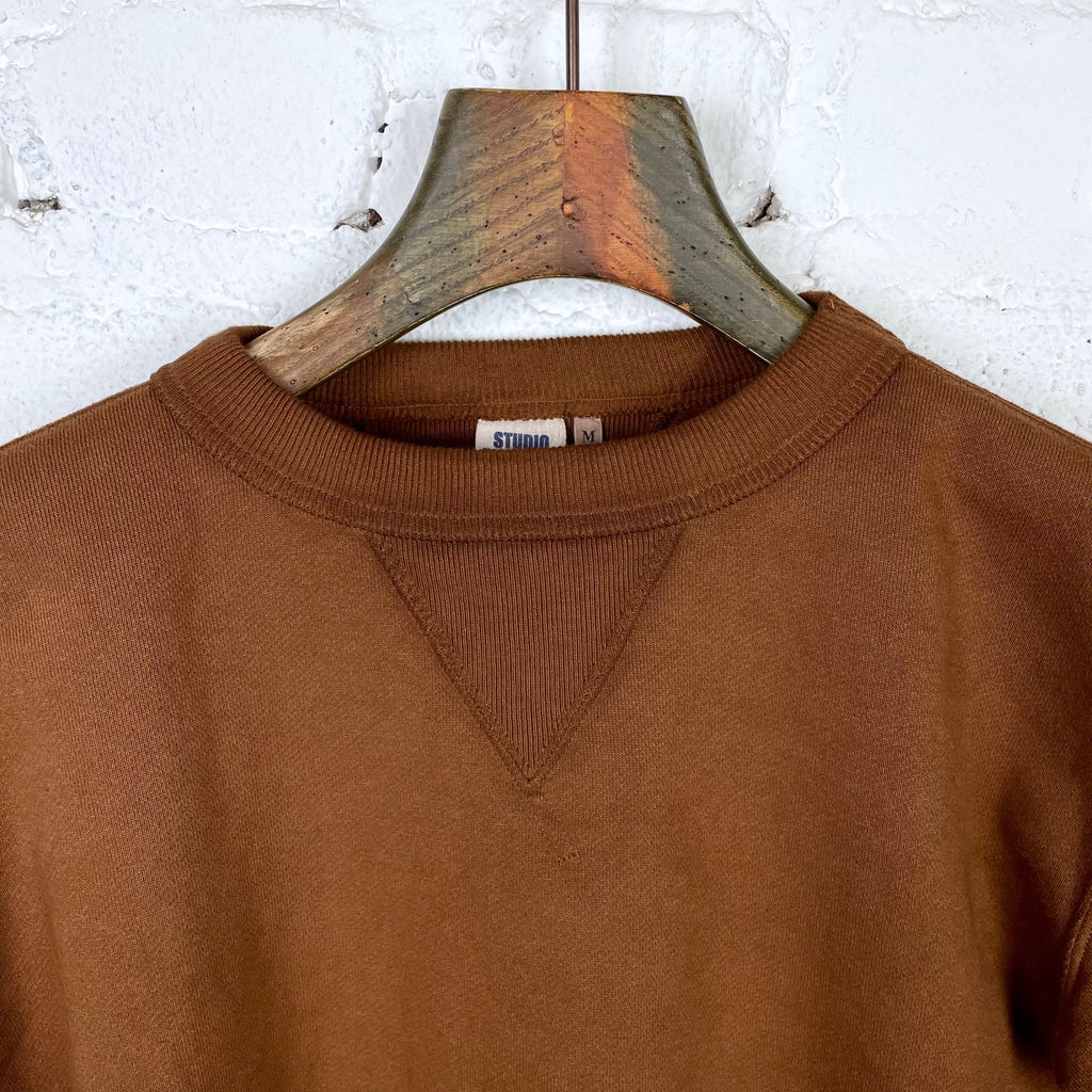 https://www.stuf-f.com/media/image/78/68/ae/studio-d-artisan-8052-kakishibu-loopwheeled-sweatshirt-4.jpg