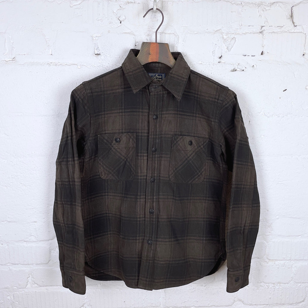 https://www.stuf-f.com/media/image/12/dc/f6/studio-dartisan-5678-doro-amami-dorozome-heavyweight-check-flannel-shirt-dark-brown-3.jpg