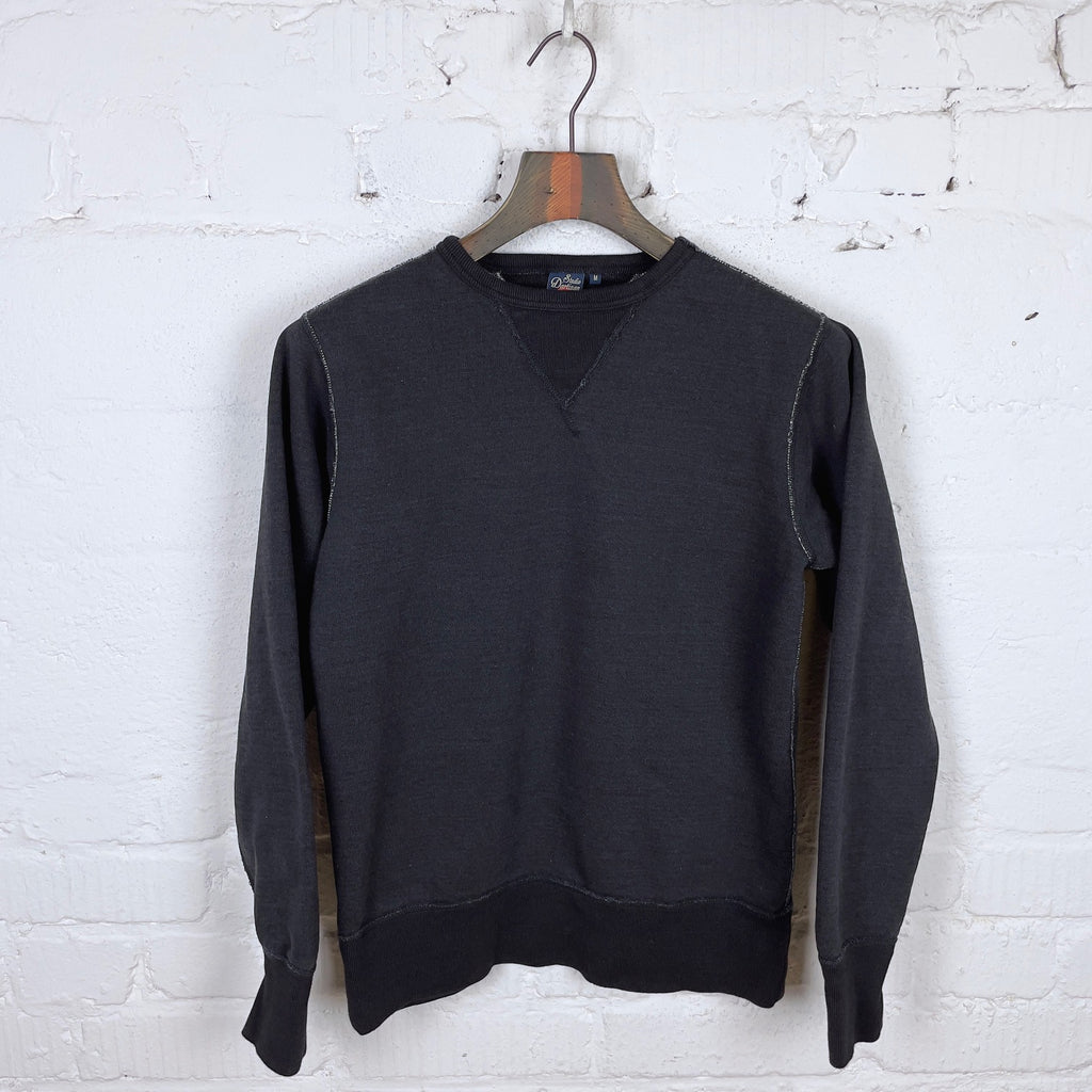 https://www.stuf-f.com/media/image/13/d2/0d/studio-dartisan-8089-black-indigo-dyed-sweatshirt-1.jpg