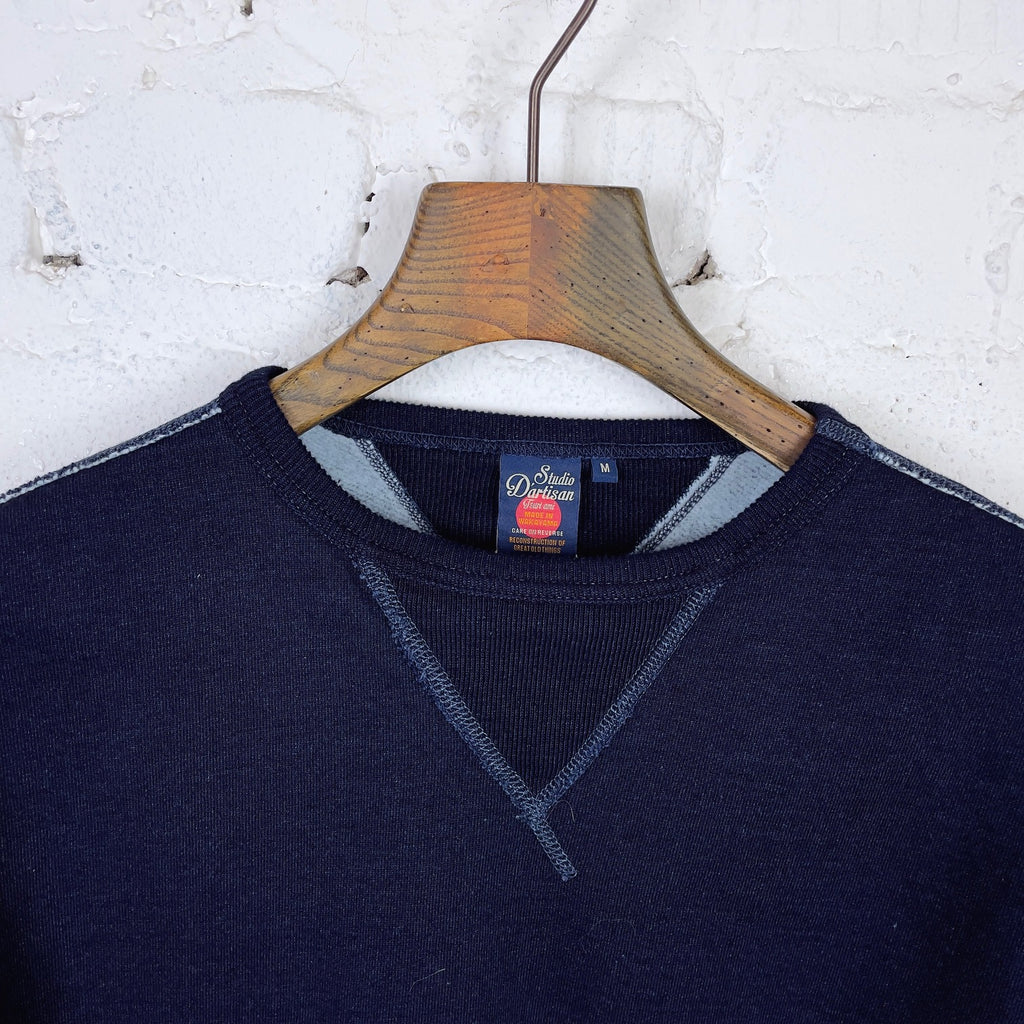 https://www.stuf-f.com/media/image/c0/24/82/studio-dartisan-8089-indigo-dyed-sweatshirt-2.jpg