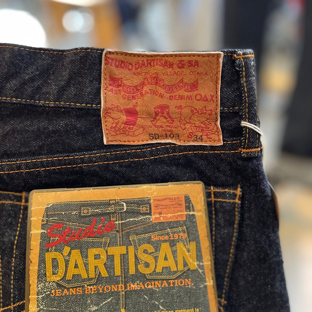 https://www.stuf-f.com/media/image/87/5c/3a/studio-dartisan-sd-103-regular-straight-jeans-6.jpg