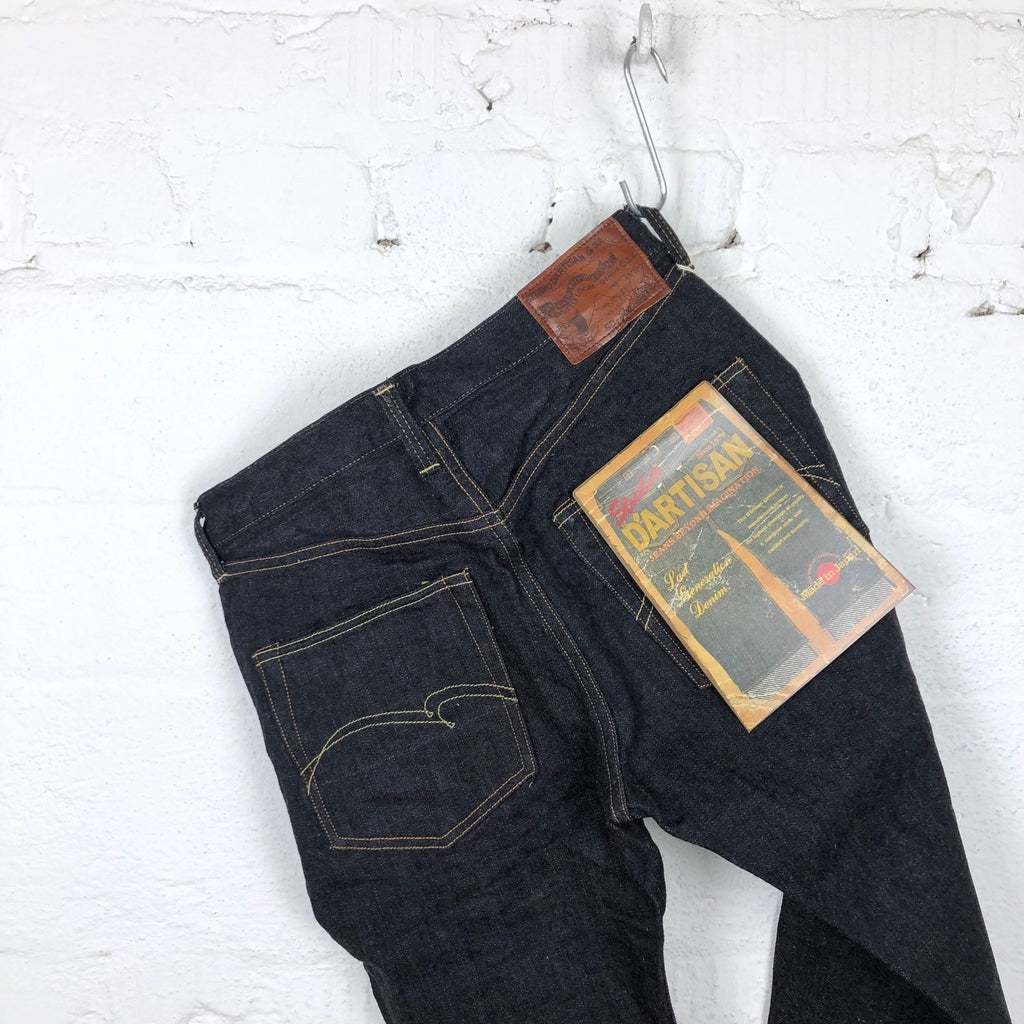 https://www.stuf-f.com/media/image/28/9b/f1/studio-dartisan-sd-903-g3-selvedge-jeans-tight-straight-136VuivV6qh2Rn.jpg