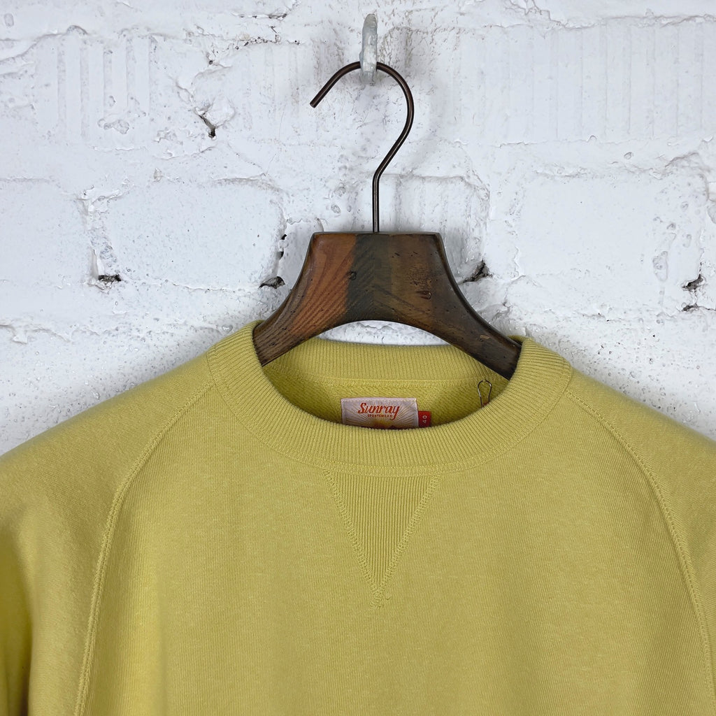 https://www.stuf-f.com/media/image/79/61/c1/sunray-sportswear-puamana-sweatshirt-dusky-citron-1.jpg