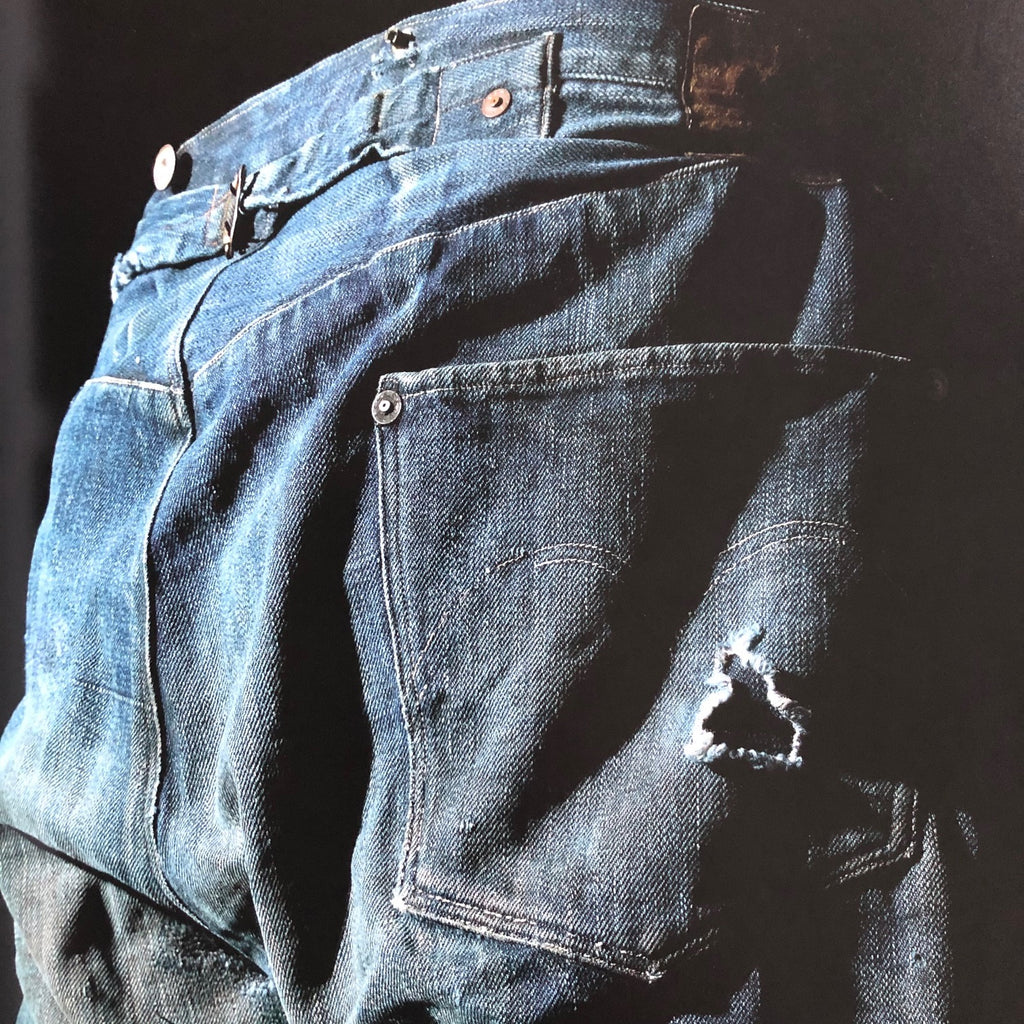 https://www.stuf-f.com/media/image/2b/2a/cf/the-501-XX-a-collection-of-vintage-jeans-2.jpg
