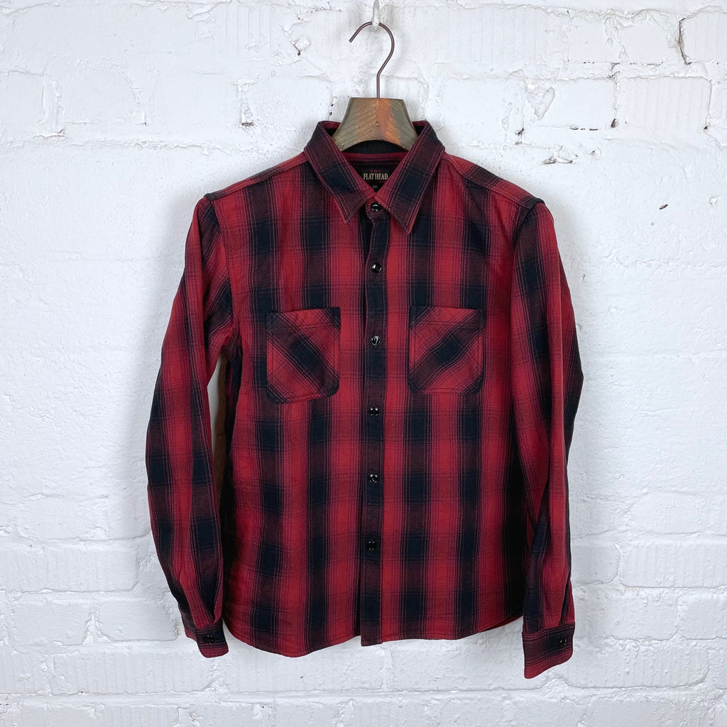 https://www.stuf-f.com/media/image/2b/9c/c7/the-flat-head-ombre-heavy-flannel-shirt-red-black-1.jpg