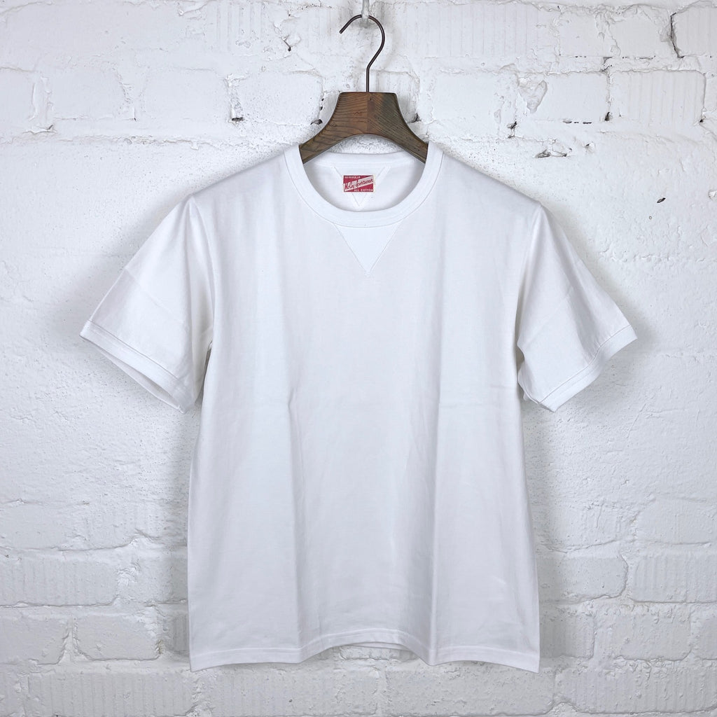 https://www.stuf-f.com/media/image/33/be/bd/the-real-mccoys-gusset-tee-white-1.jpg