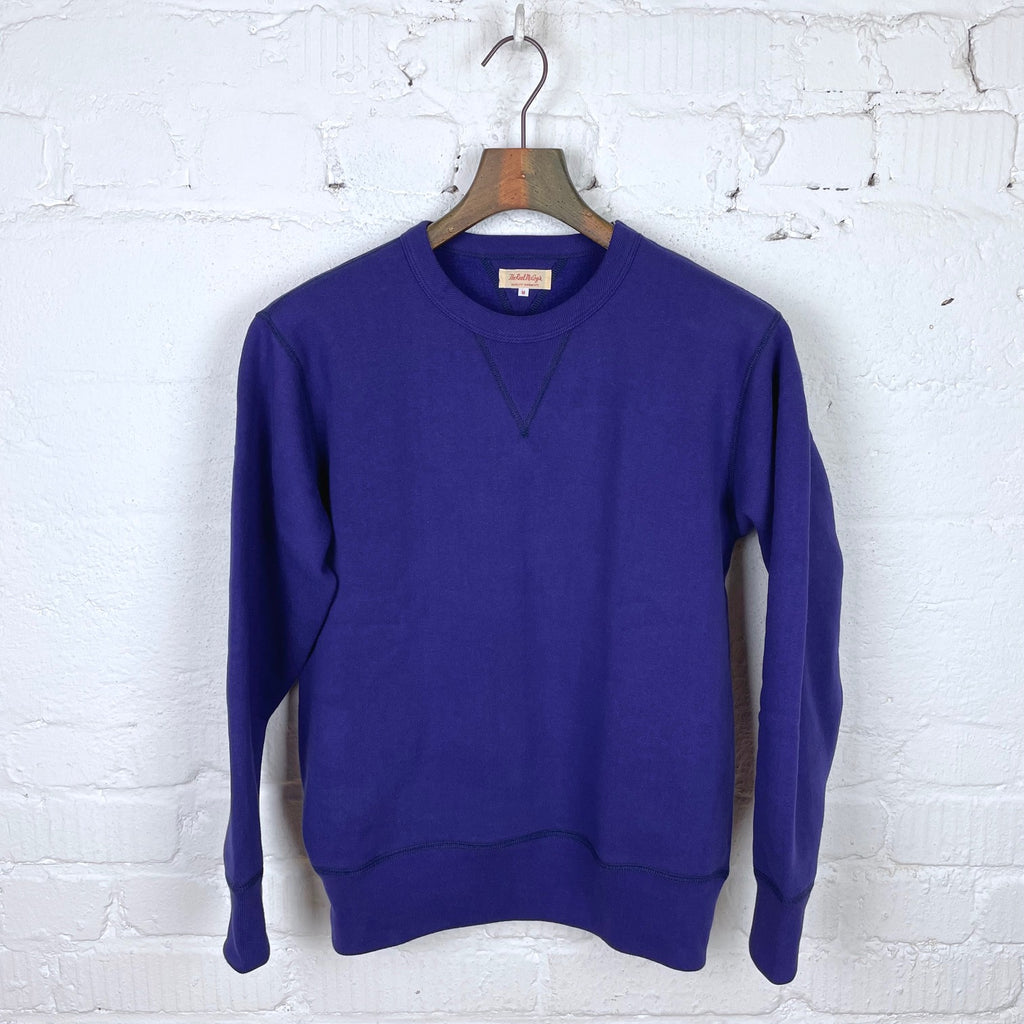 https://www.stuf-f.com/media/image/db/92/52/the-real-mccoys-loopwheel-crewneck-sweatshirt-purple-3.jpg