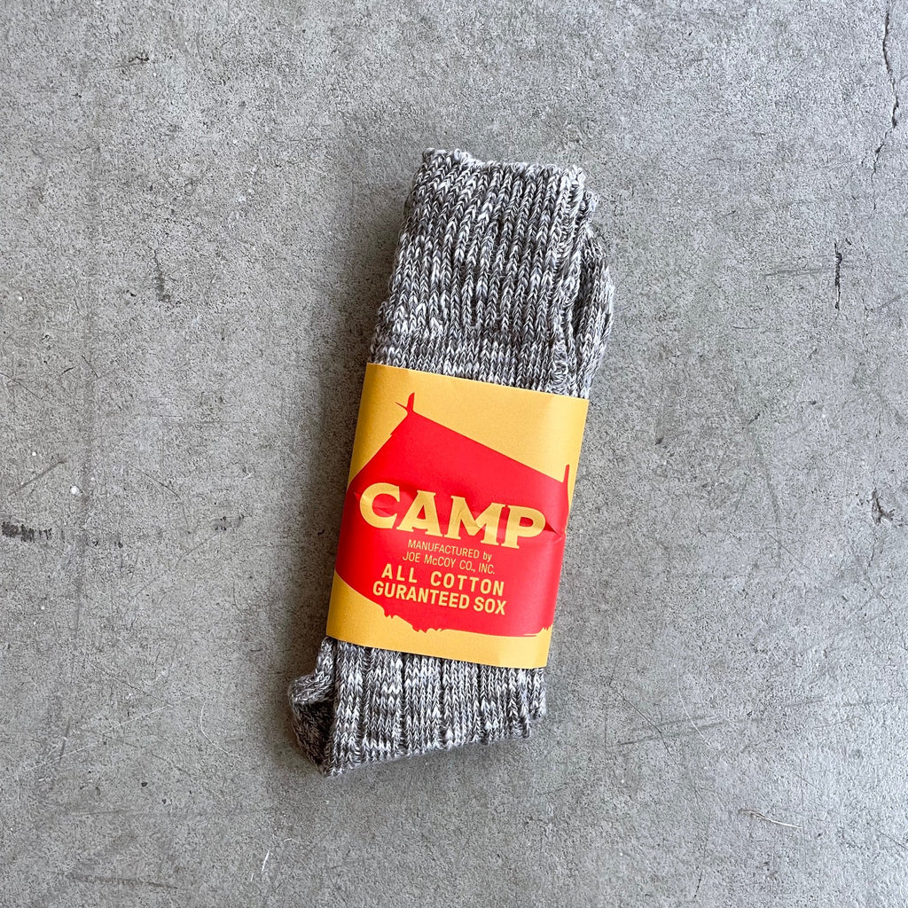 https://www.stuf-f.com/media/image/e1/59/71/the-real-mccoys-outdoor-socks-camp-olive-khaki-2.jpg